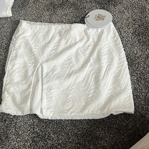 white textured mini skirt